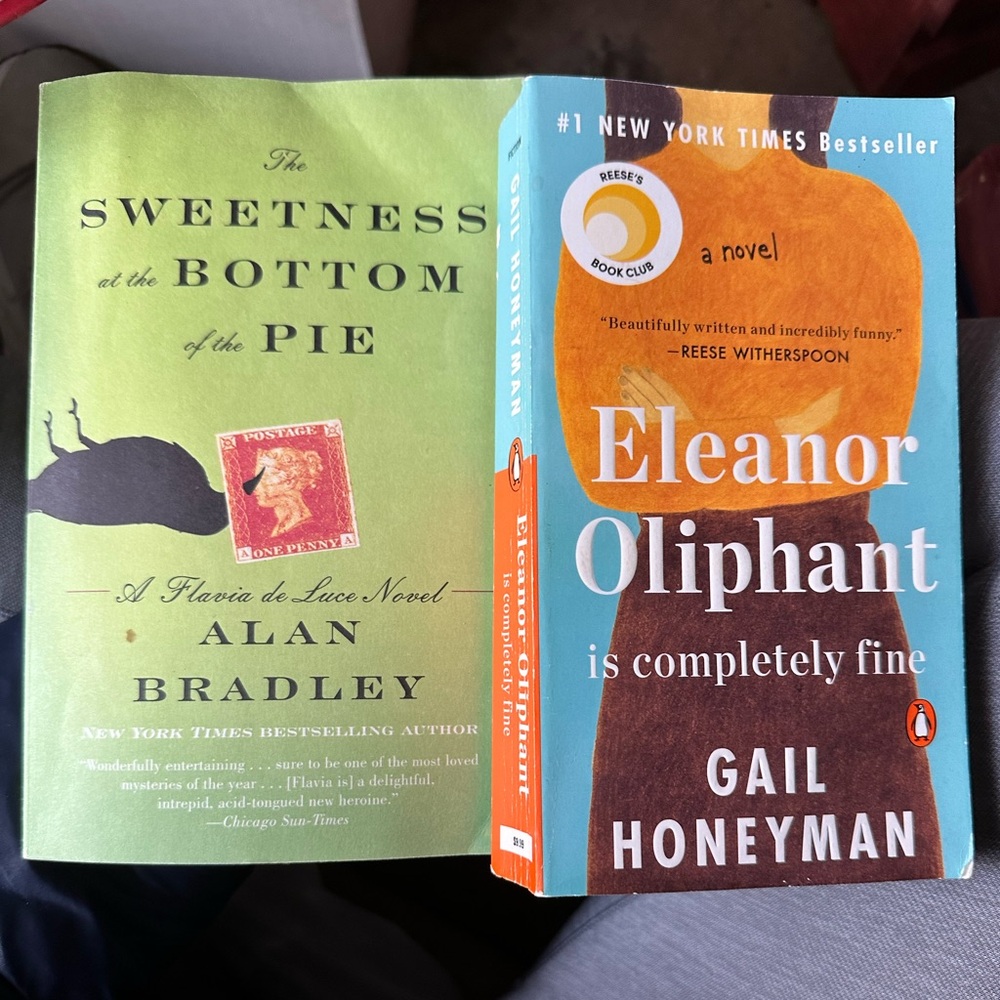 Eleanor Oliphant is Completely Fine by Gail Honeyman & Swetness at the bottom - Picture 3 of 3